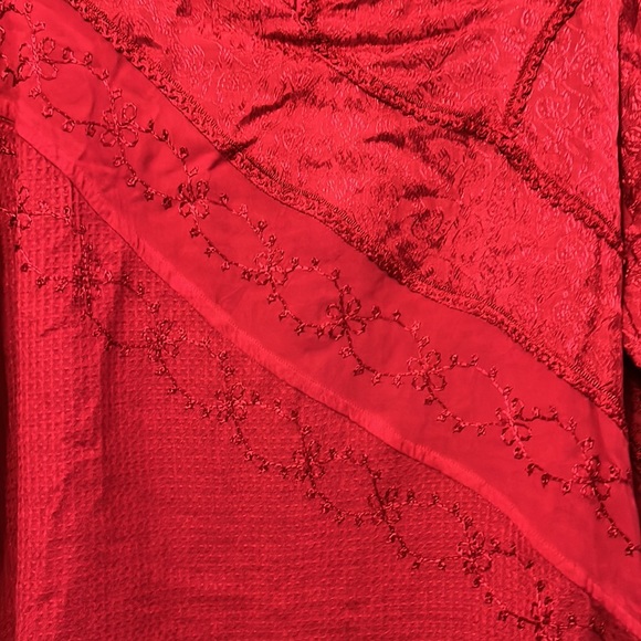 Catherines rayon crochet/lace/embroidered top size 0X - Picture 5 of 8